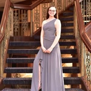 Meet your Posher, Jade